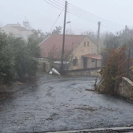 Koukaki Semesterbostad *