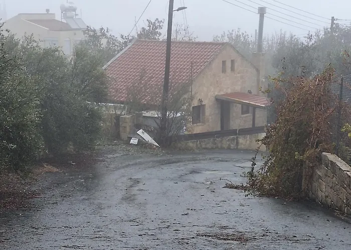 Koukaki Semesterbostad *